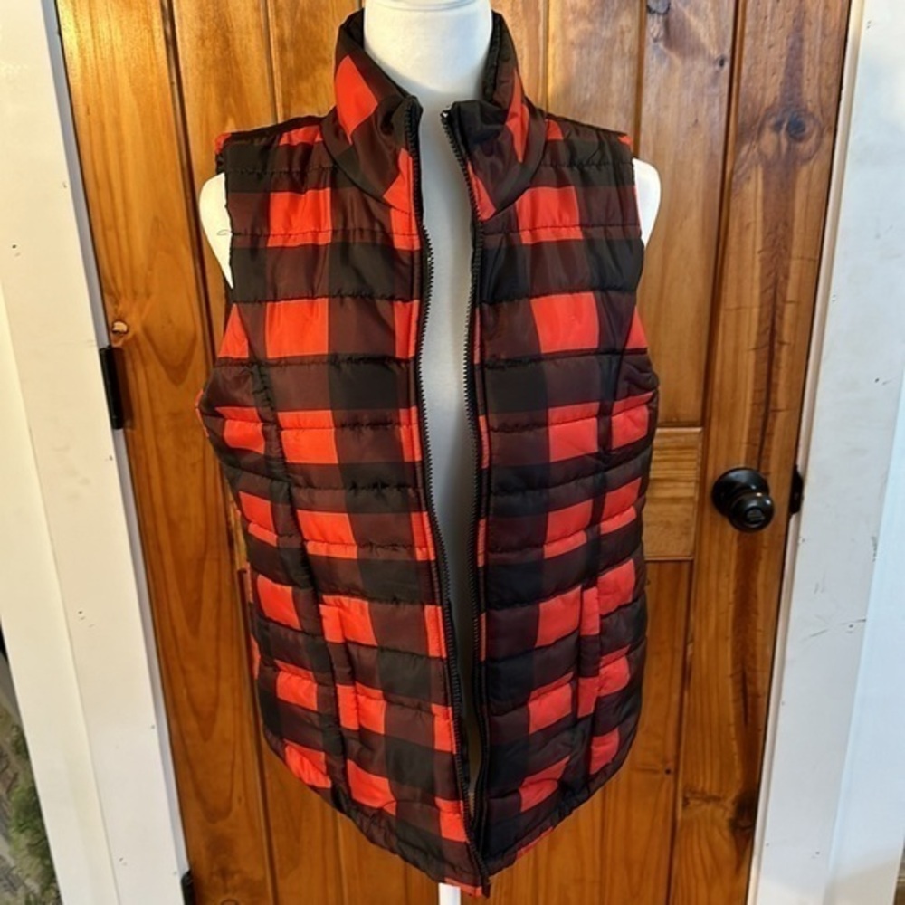 Rue 21 Buffalo Plaid puffer vest size L